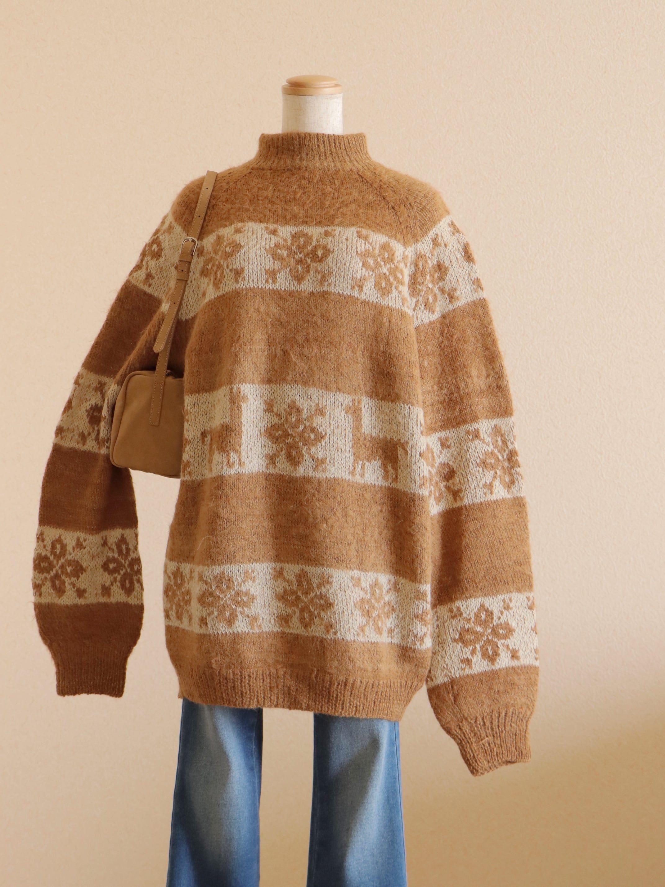 ●Alpaca fair isle design oversized sweater