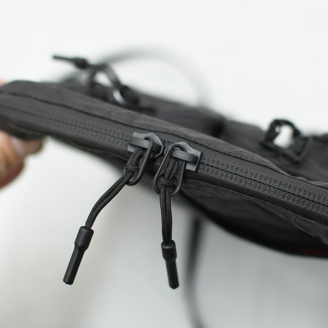CMF OUTDOOR GARMENT [コムフィアウトドアガーメント] SMART POUCH