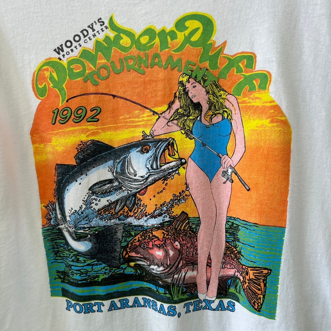 90s シングルステッチ　Tシャツ ART TEE 釣りサメ　大判プリント　短丈