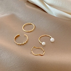 4点セットリング 小粒パール ゴールド エタニティ 重ね付け