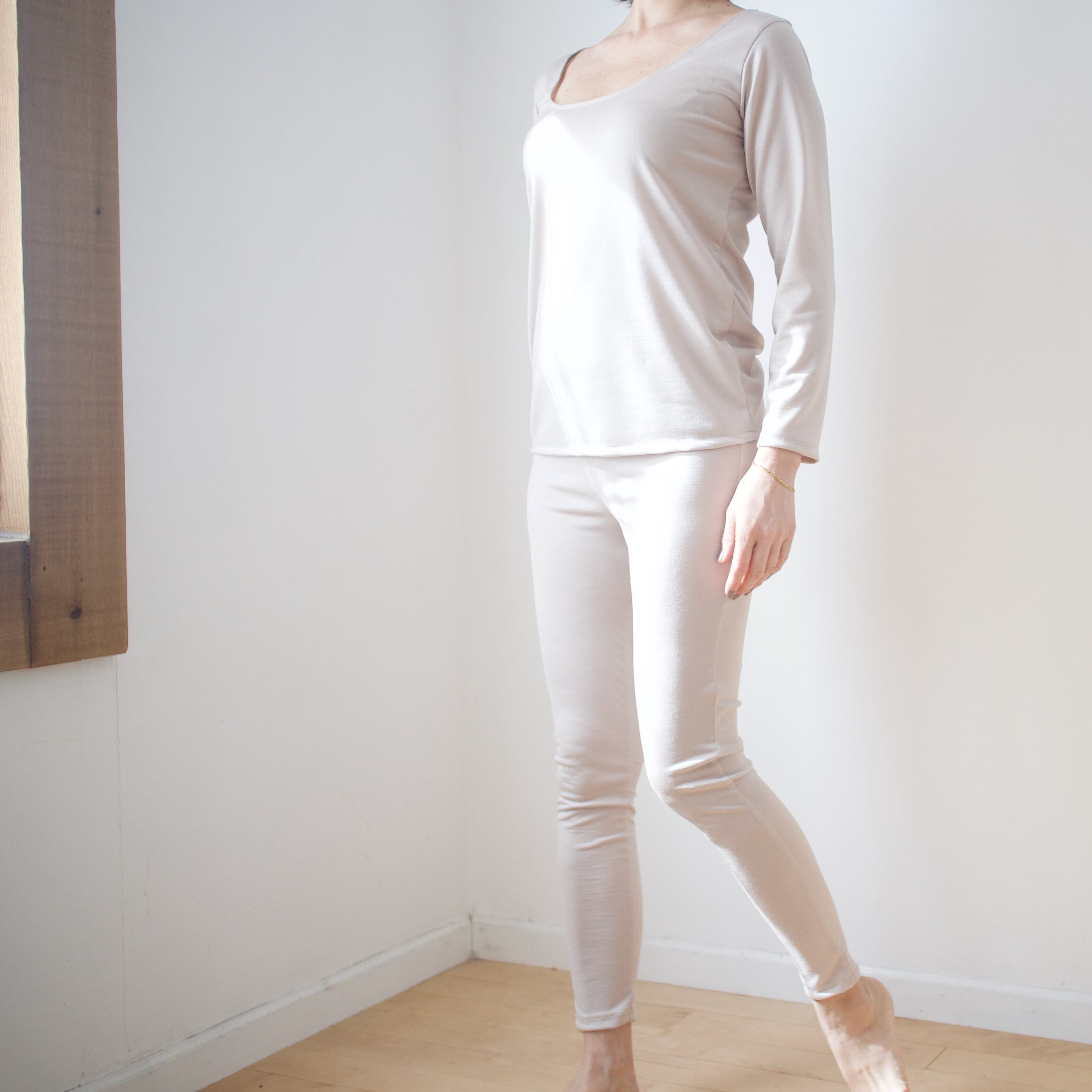 メリノウールインナー <オープンネックシャツ> ライトベージュ