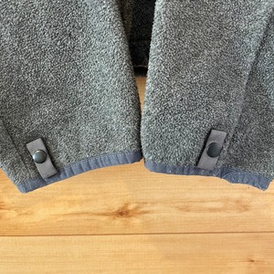 【THE NORTH FACE】フリース ジャケット 中間着 ワンポイントロゴ 刺繍ロゴ バックロゴ ジップアップ フルジップ M グレー アウトドア ノースフェイス US古着