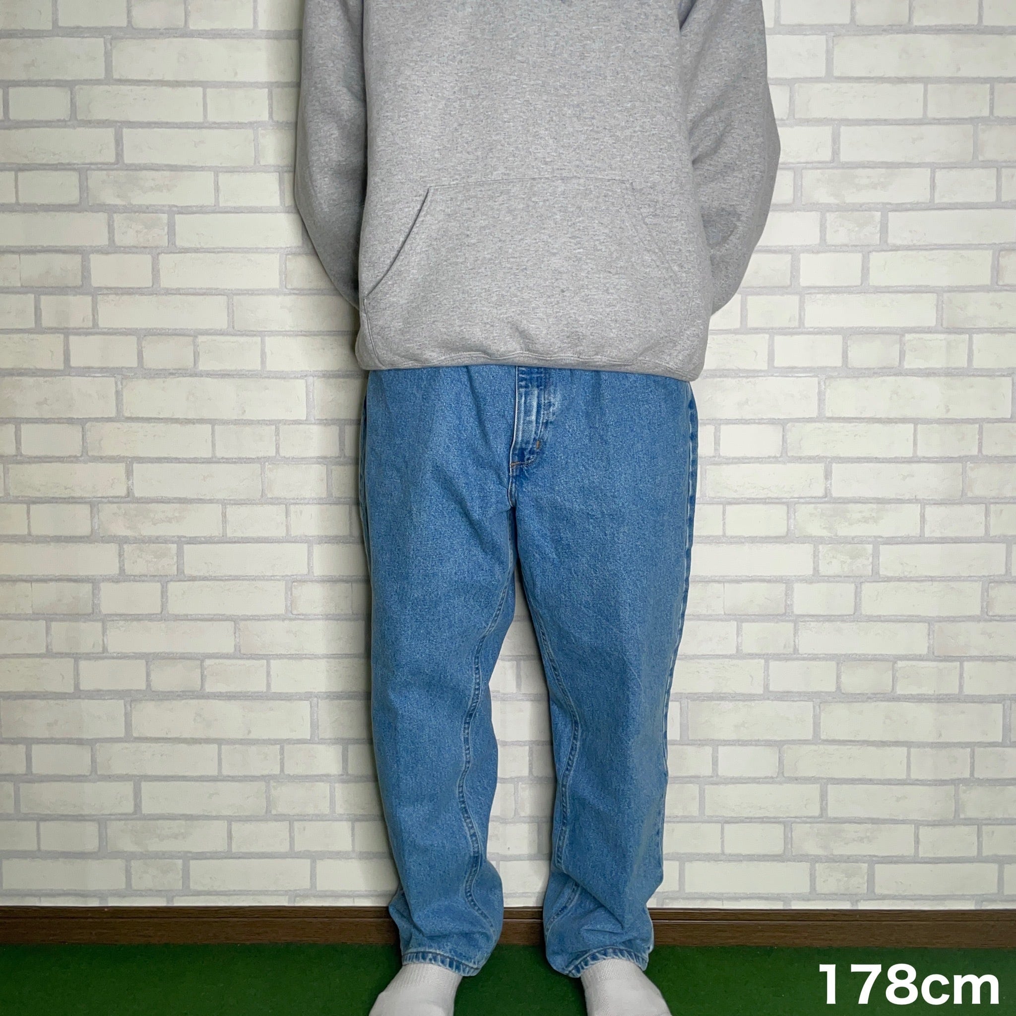 Carhartt デニムパンツ W40×L30 革パッチ ライトブルー 状態良好 