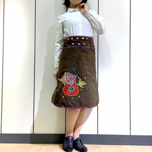 刺繍スナップスカート 茶・紫 emcb-003