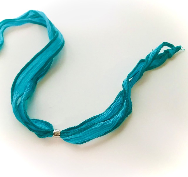 ブルーラグーンネックレス