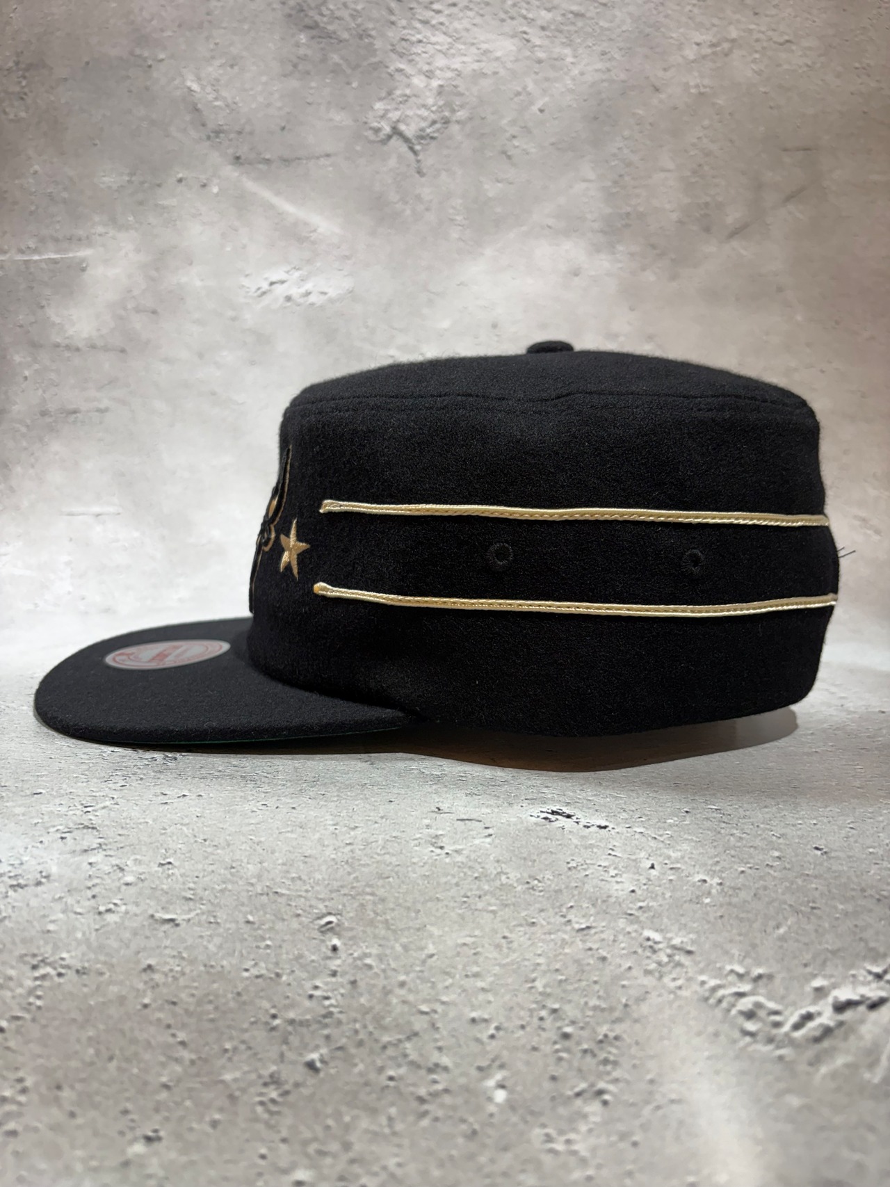 Mitchell＆Ness/ミッチェルアンドネス NBA シカゴ・ブルズ Retro Roots  ピルボックス キャップ ブラック