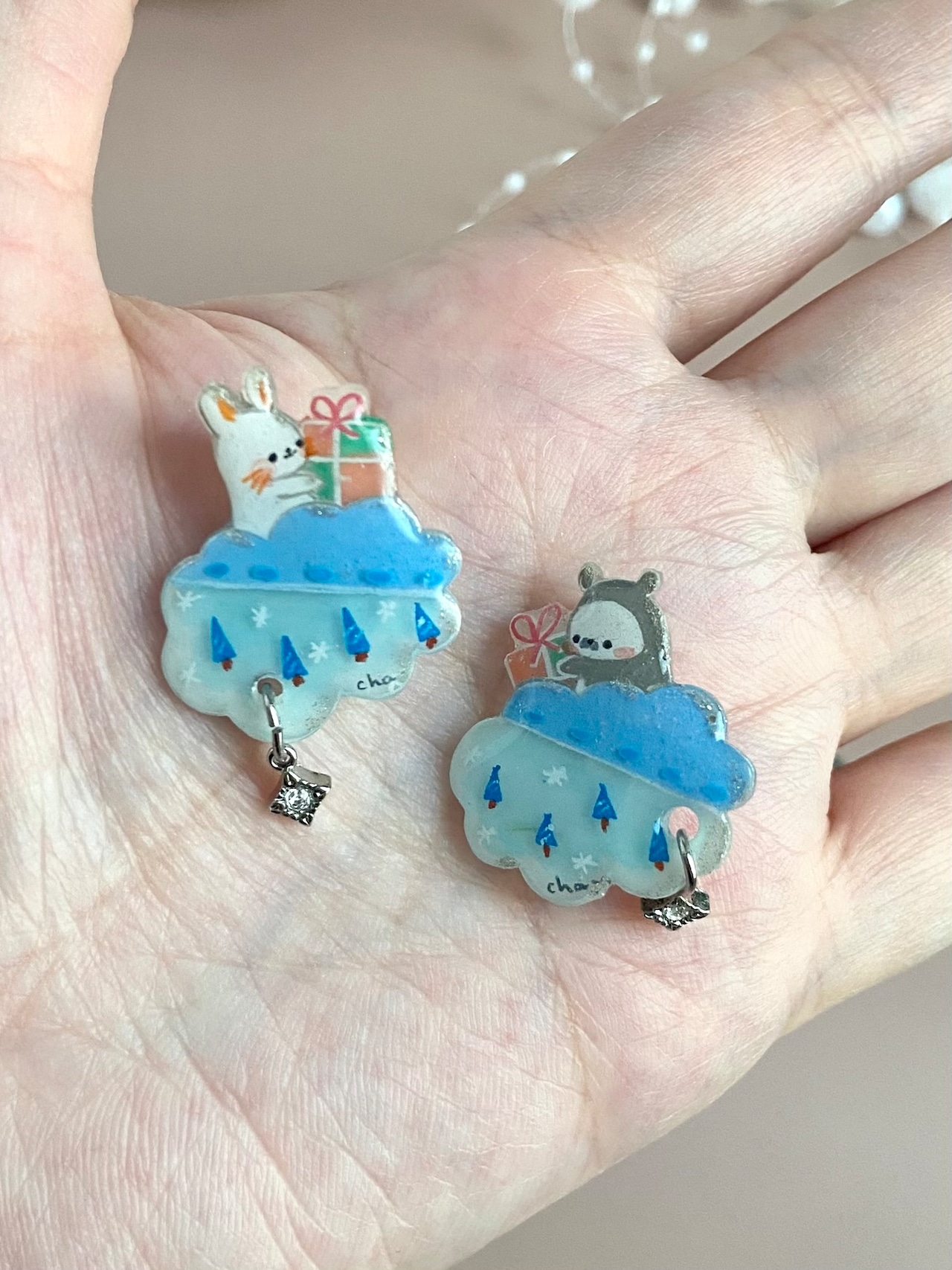 ブローチ『プレゼント交換』単品だる☆