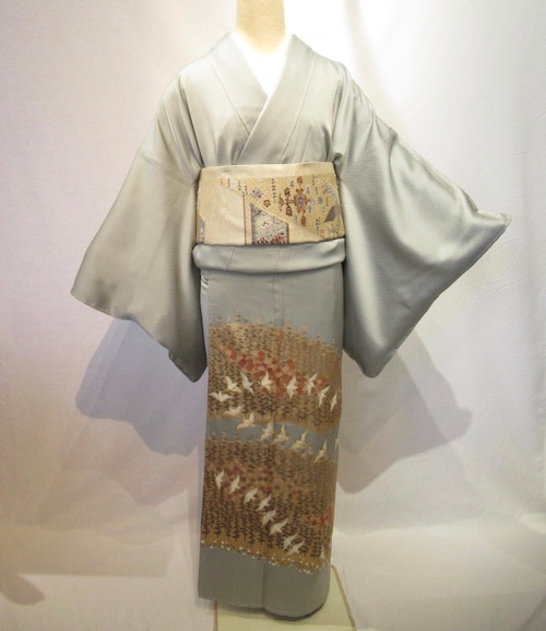 2042 紋付き色留袖 袷単品  Tomesode (lined kimono)