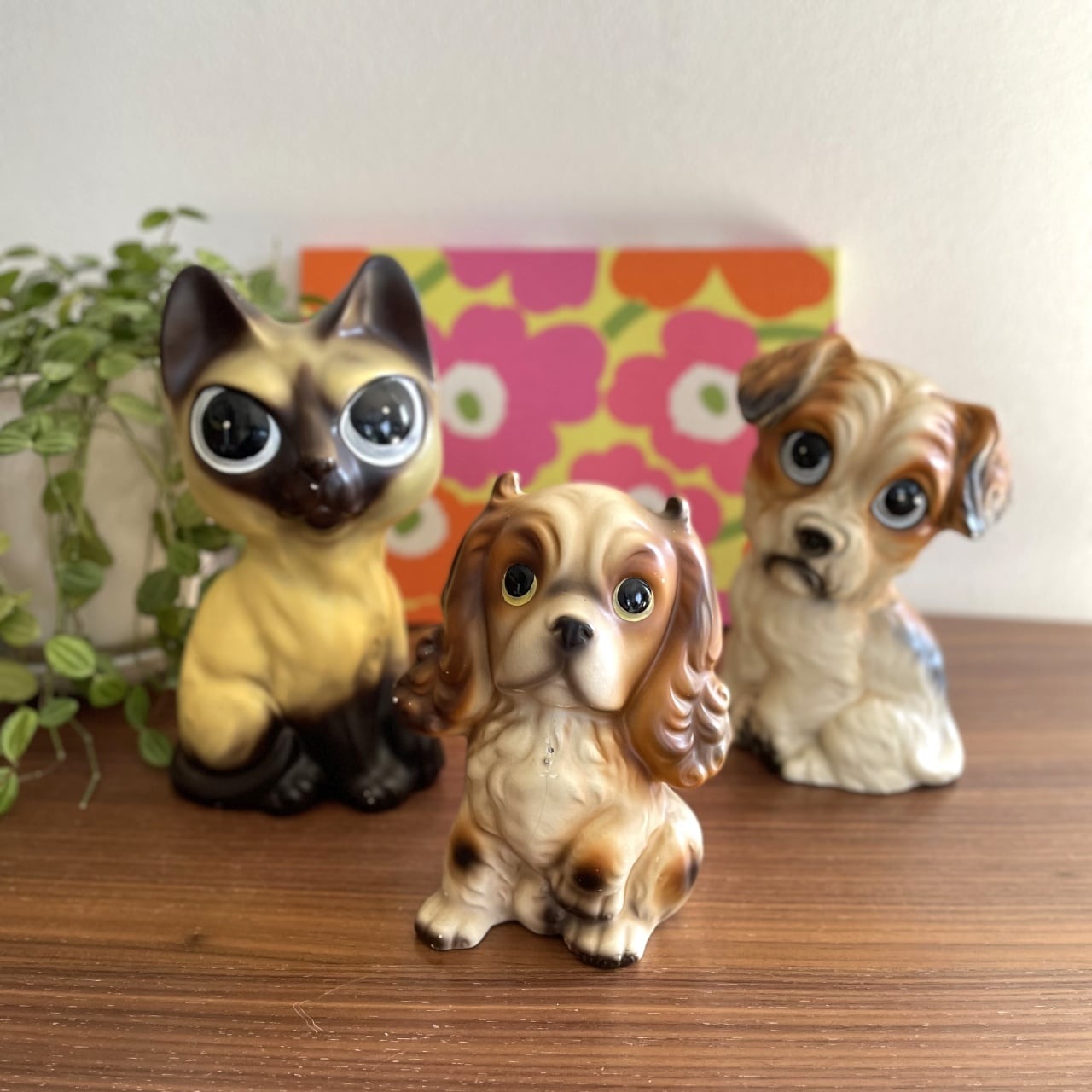 ビンテージNorleans製 Big eye Dog置物 陶器 犬 フィギュリン| ヤマダ