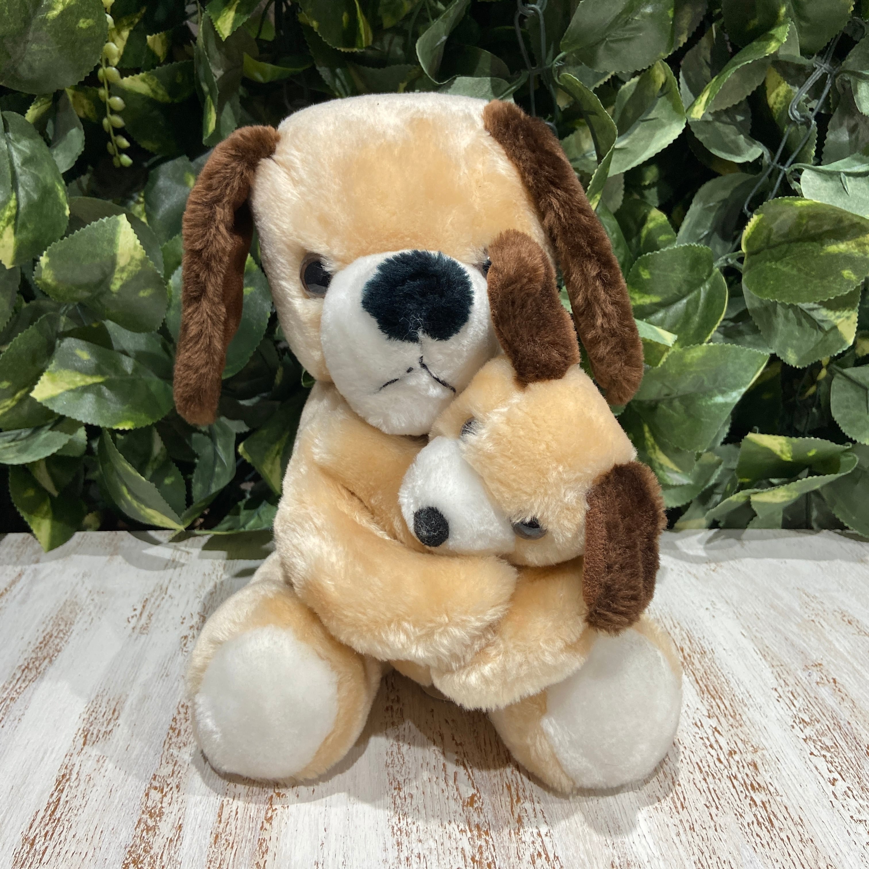 ⭐︎hirokun house 伏せをした 犬 ぬいぐるみ 巻き尻尾 わんちゃん 679e807380aa0d5f1521e008bfce32