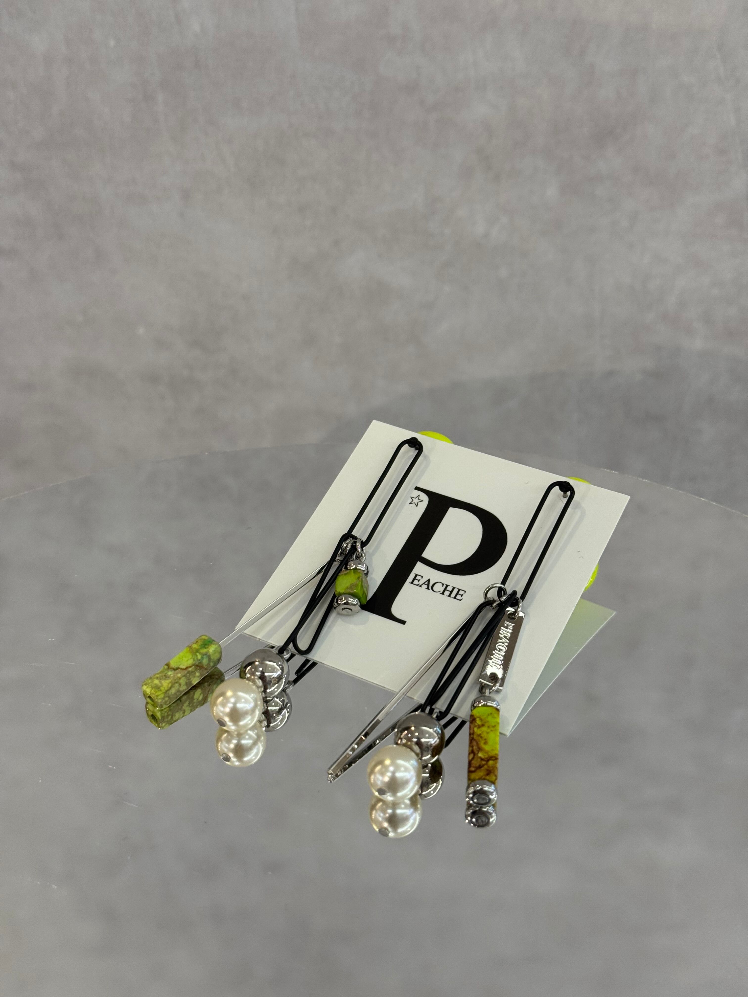 black long ring yellow pearl random