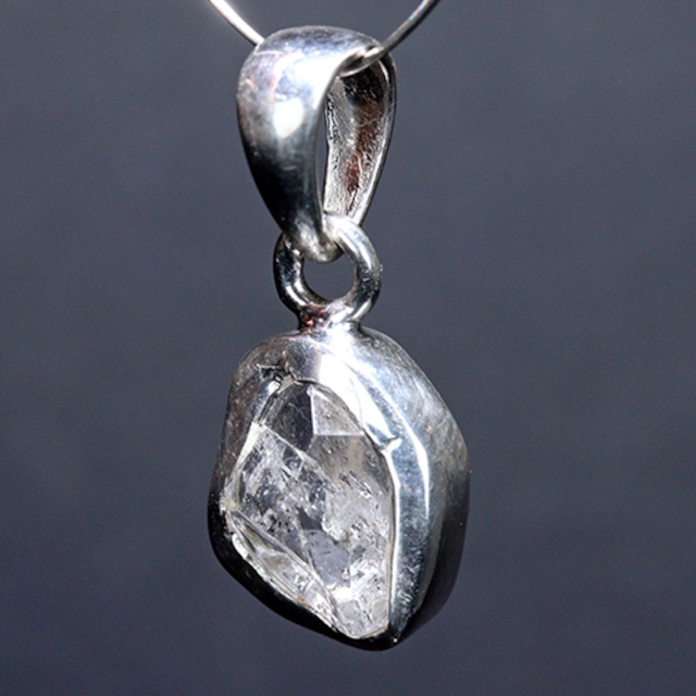 〔J369-5〕ニューヨーク州 ハーキマーダイヤモンド ペンダントトップ SV925 Herkimer diamond ギャランティーカード付