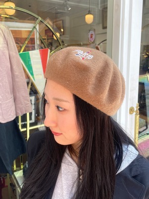 Paris vintage/ vintage beige béret.