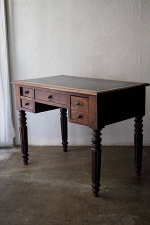 オーク・レザートップワークデスク-antique oak drawer desk