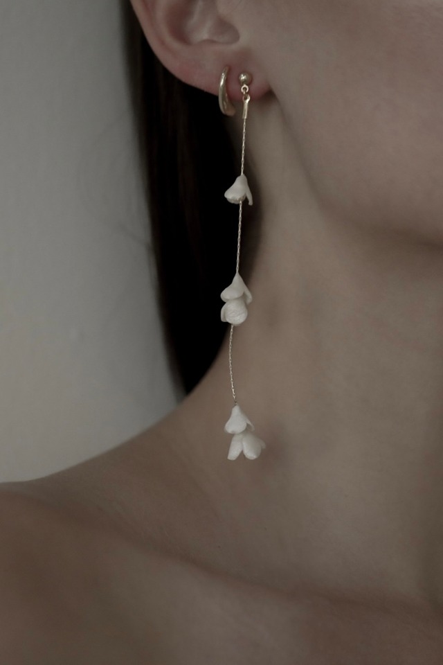 A.B.ELLIE Blossom Strands / Half ブライダルピアス｜公式取扱 onnellinen