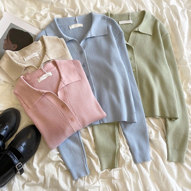 【着用レビュー】トップス レディース ニット ニットソー カーディガン 4色 長袖 襟付き 襟つき 前開き ボタン リブ かわいい 大人可愛い シンプル カジュアル 清楚 フェミニン おしゃれ おとな ナチュラル こなれ感 キュート ガーリー 個性的 レトロ 無地 OL 通勤 学生 通学 デート お出かけ 女子会 散歩 送料無料 アプリコット ブルー グリーン ピンク 青 黄緑 ゆったり  春 秋 10代 20代 30代 ママ 韓国系 着回し 普段使い 体型カバー 楽ちん ファッション コーデ