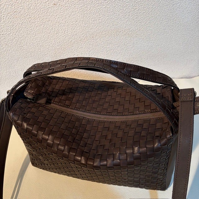 B.stuff　貴重品！ボックスシルエット2WAYバッグ(大) ブラックオリーヴ