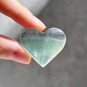 レインボーフローライト ハート52◇ Rainbow Fluorite ◇天然石・鉱物・パワーストーン