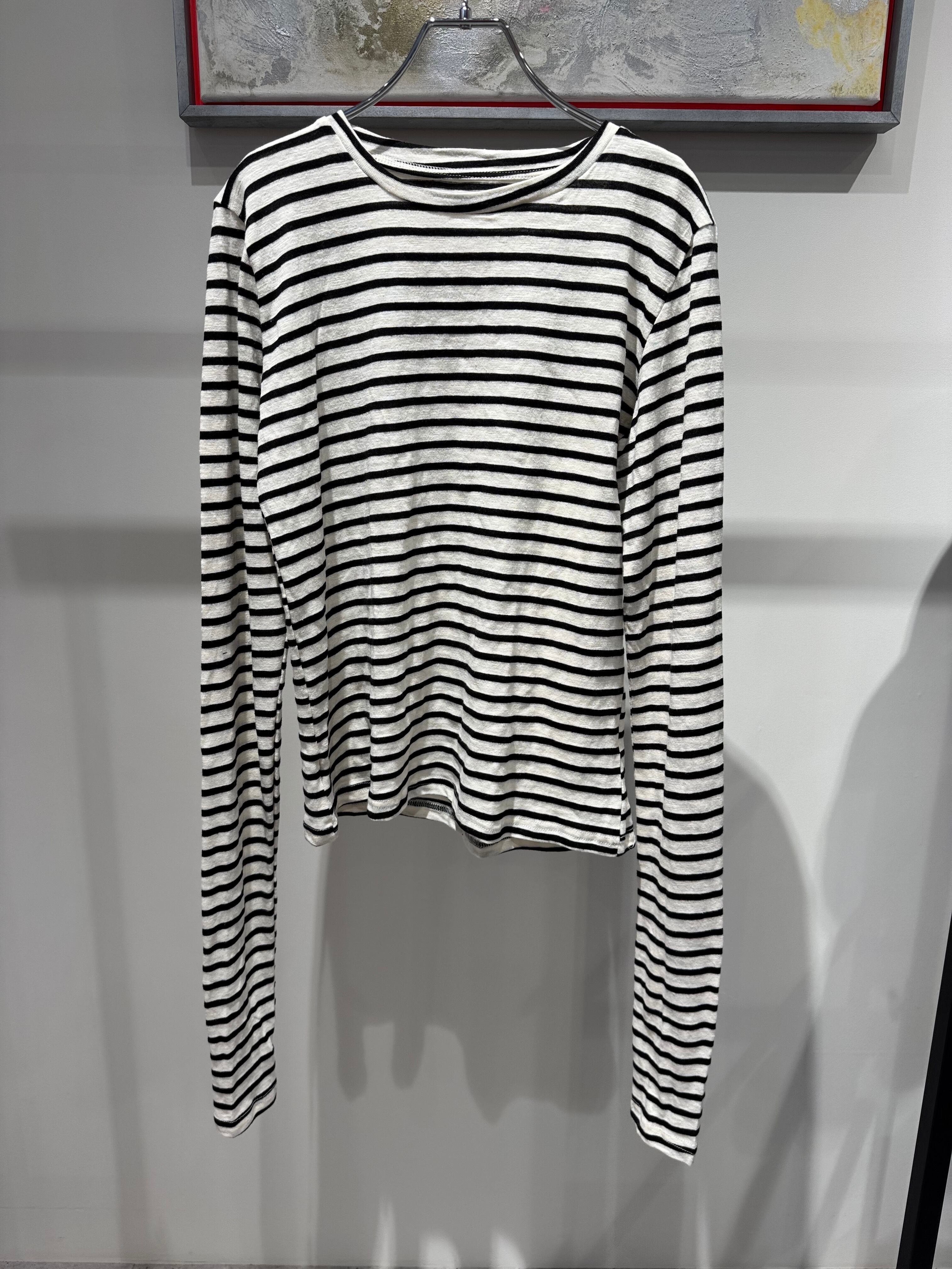 border thumbhole tops