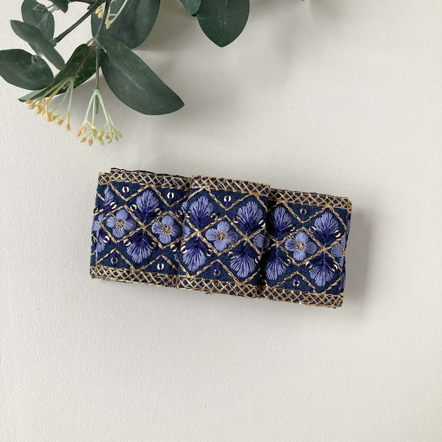 刺繍リボンの重ねリボン型バレッタ