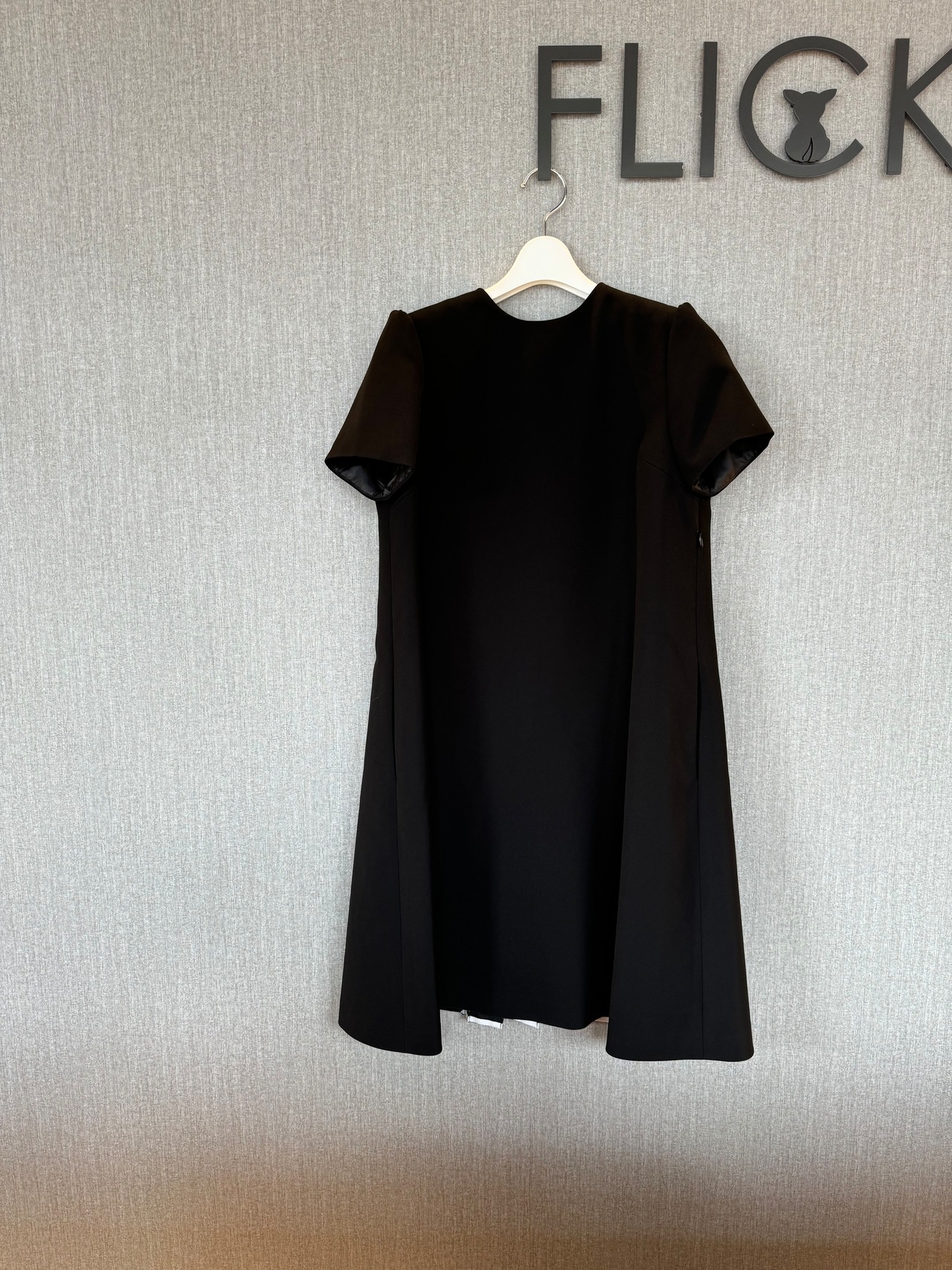 BORDERS at BALCONY BACK V NS DRESS(F)