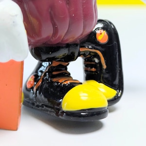 ☆ DEADSTOCK / VINTAGE 1991 ☆ 【 California Raisins(カリフォルニアレーズン)】『 Buster(バスター)/ Hardee's / CARD有り 』 ハーディーズミールトイシリーズ / PVC フィギュア ビンテージトイ 〚アメリカン雑貨 アメトイ〛