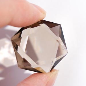 スモーキークォーツ 煙水晶 / 六芒星 六角形 ヘキサグラム ヘキサゴン【mini】