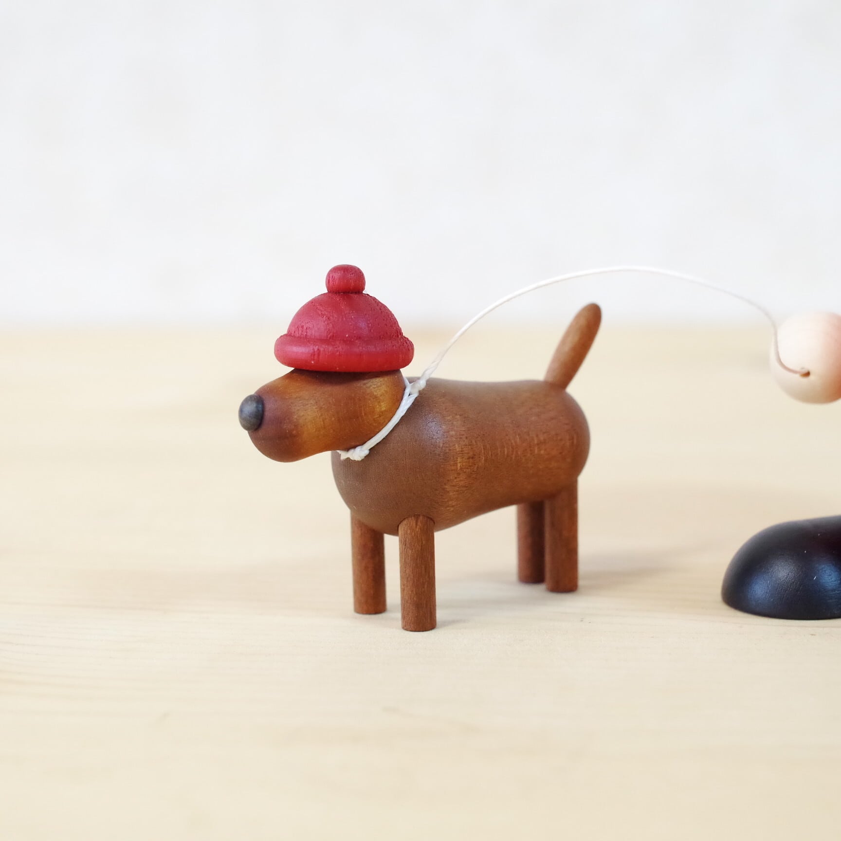 ケーラー サンタとダックスフント | 木のおもちゃ専門店 おもちゃ箱