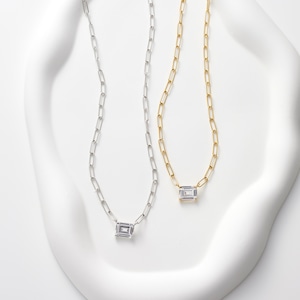 Square chain necklace