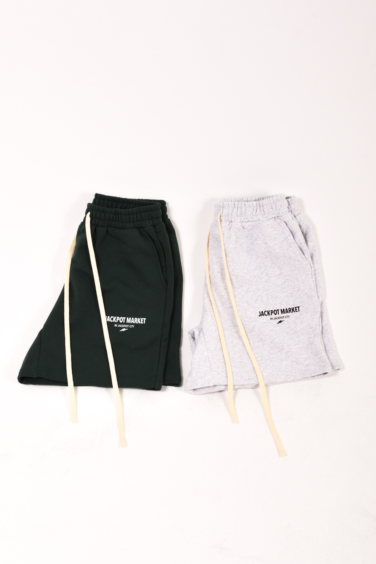 スウェットショーツ　レトログリーン