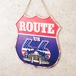 アンティークエンボスプレート　アメリカン雑貨［ROUTE US 66］