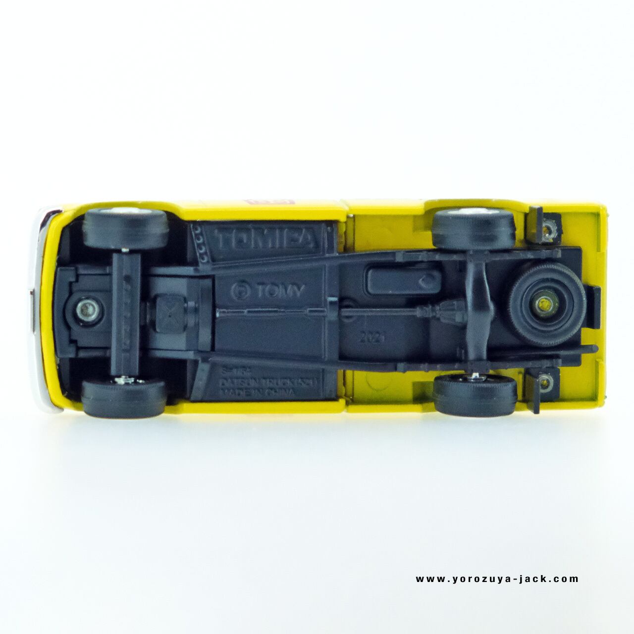 トミカリミテッドヴィンテージ LV-195a ダットサントラック 1300