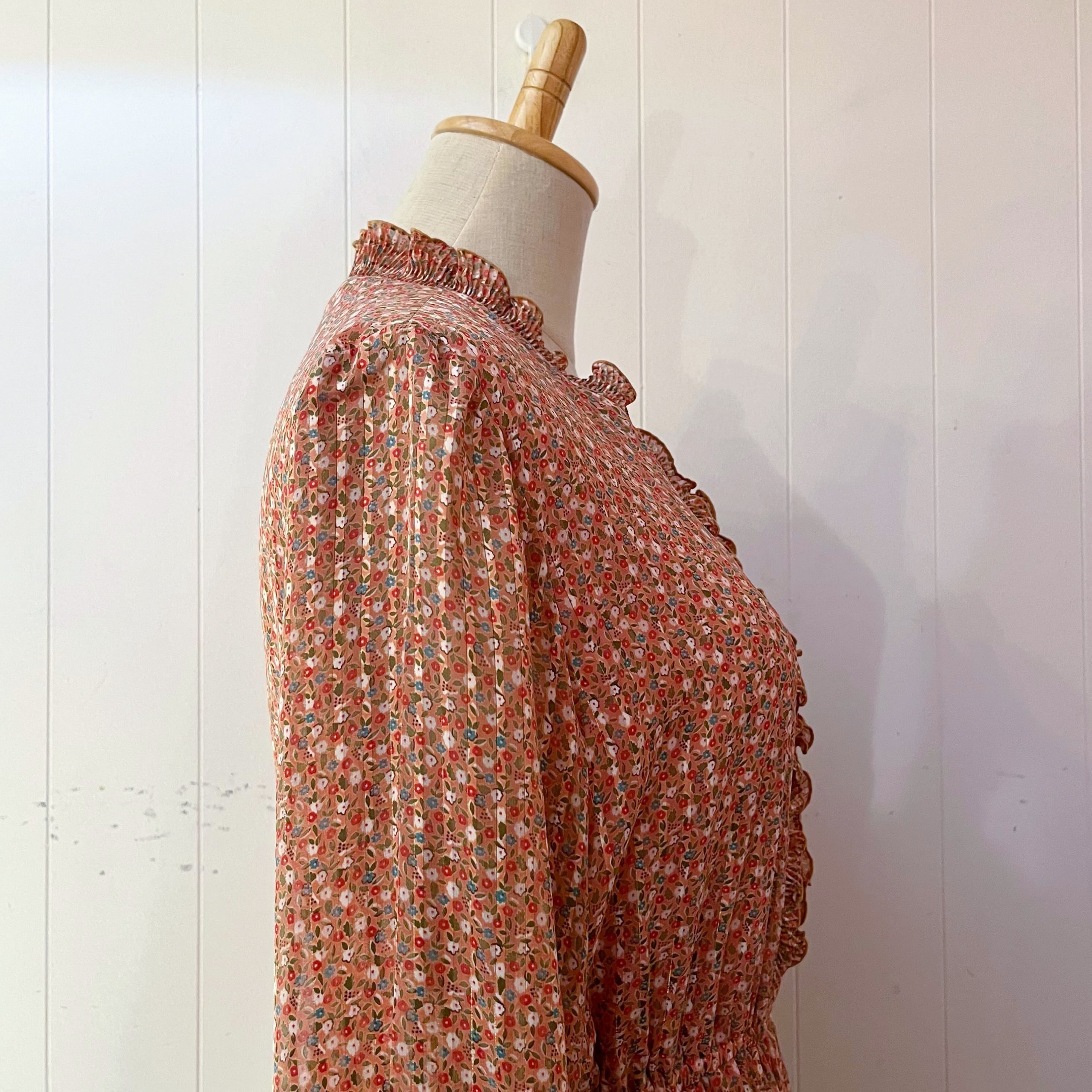 orange mini flower pleats one-piece