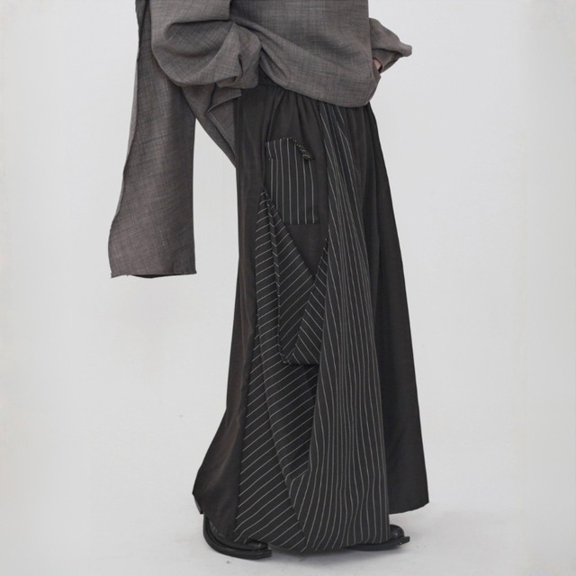Asymmetric striped balloon pants C1589
