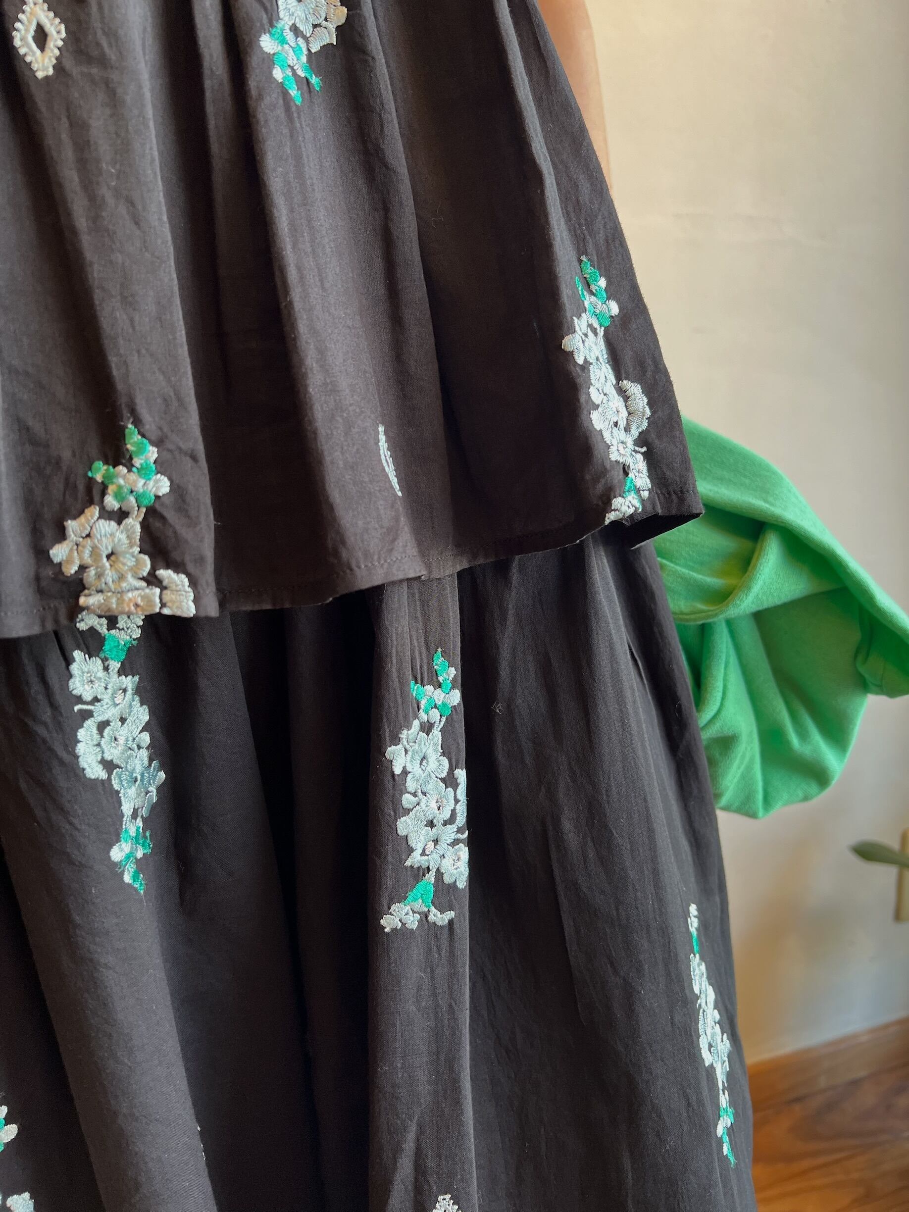 ne Quittez pas / コットンボイル ジャスミン刺繍 ノースリーブトップ