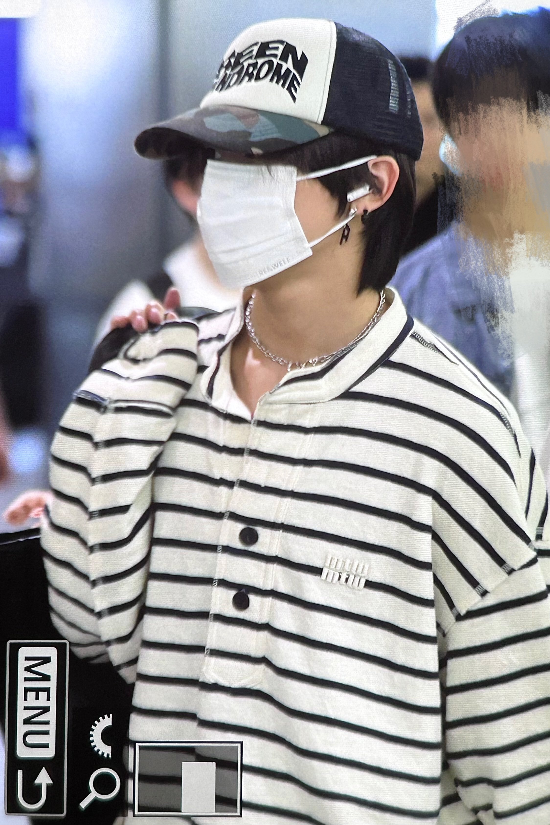 ☆NCT WISH リク 着用！！【GREEN SYNDROME】Camo Weird Logo Mesh