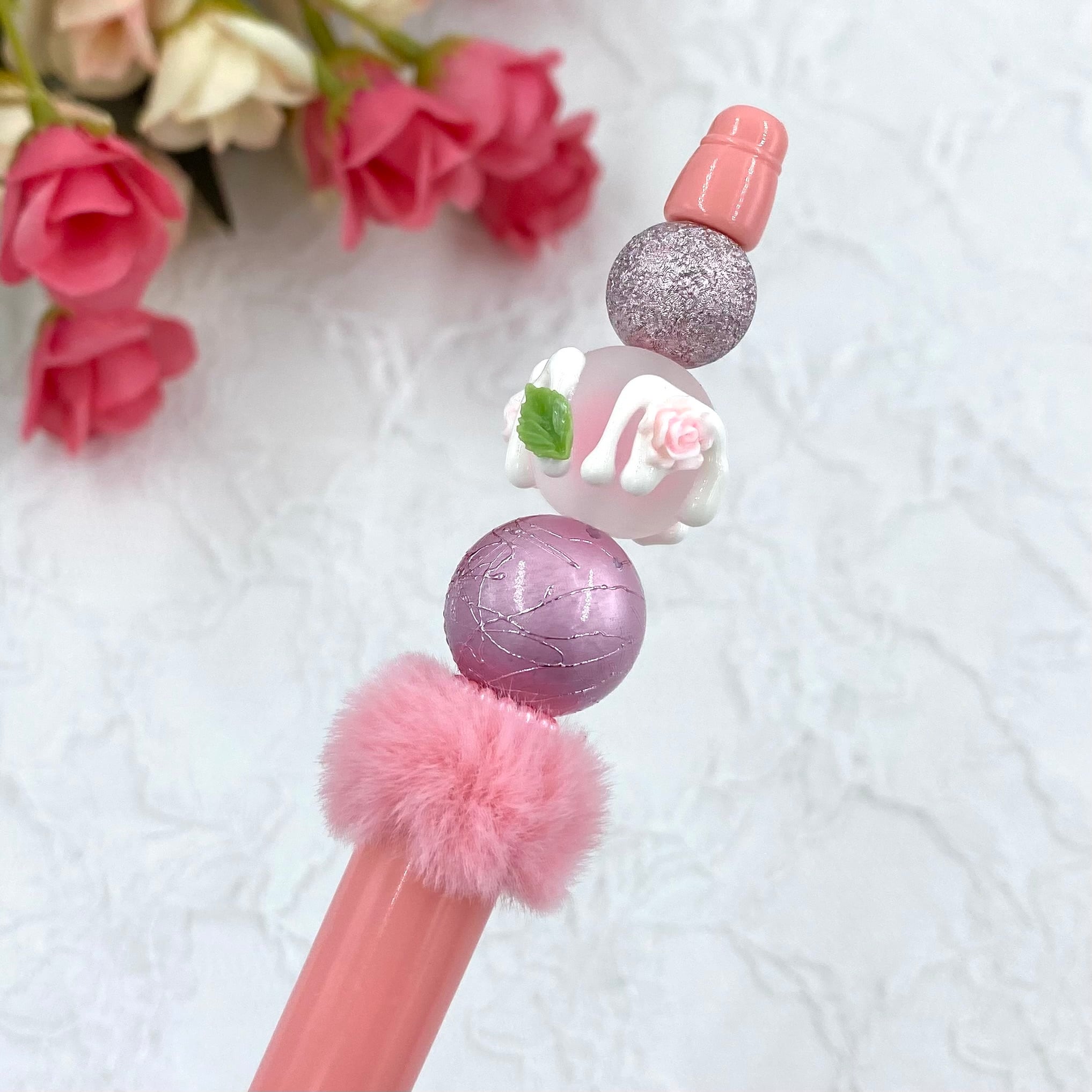 182 カスタムボールペン完成品 手書き蓄光薔薇パーツビーズボールペン