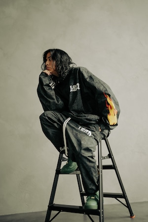 LAZY GOD BLACK '' FIRE LOVE '' HALF ZIP JACKET