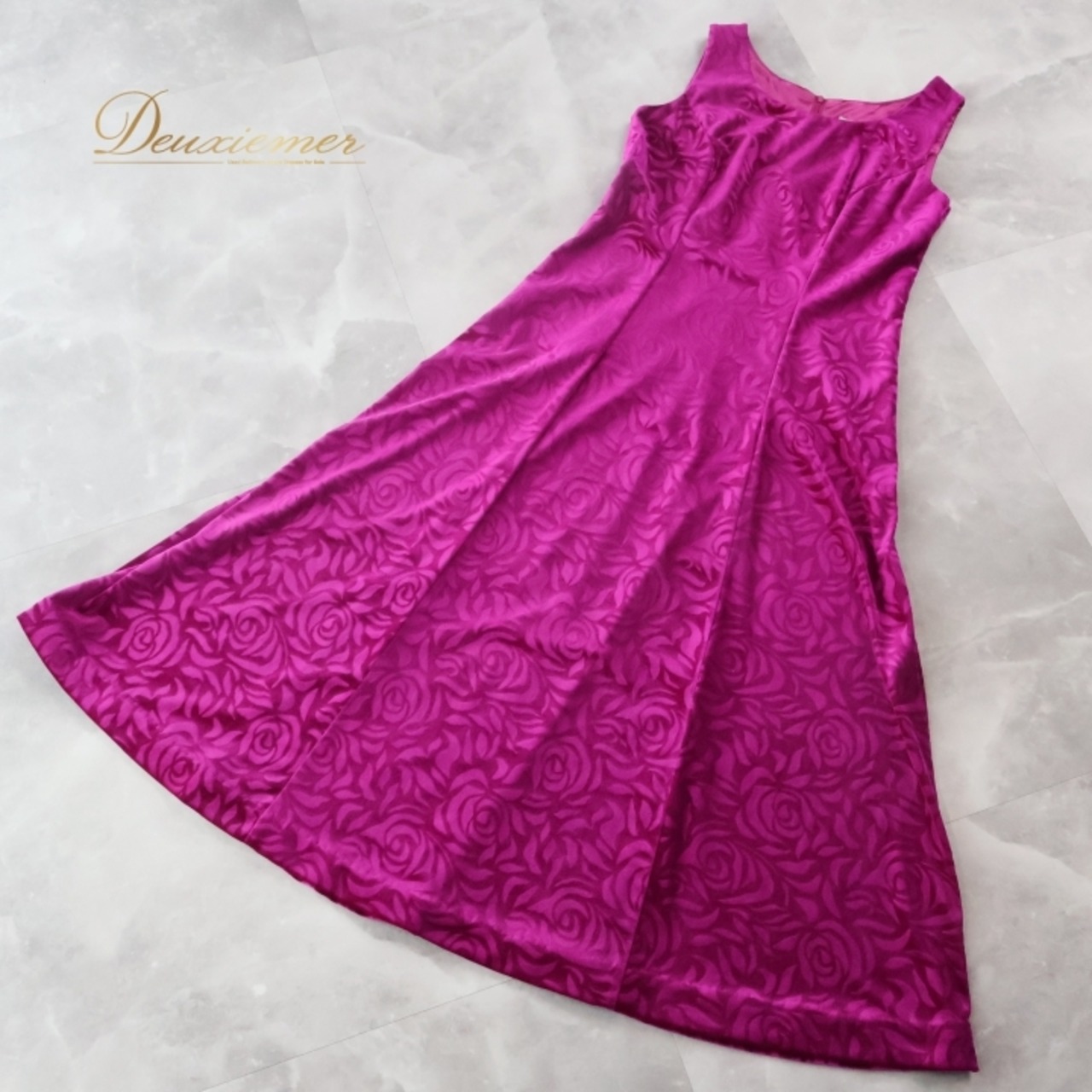 フラダンス 衣装 ワンピース ドレス パープル系 アロハスタンダード 日本製 バラ柄 花柄 ハワイアン アロハ ベロア フラ ダンス レッスン 練習 ALOHA STANDARDS ノースリーブ 華やか 鮮やか かわいい おしゃれ 上品 高級感 大人っぽい フレアデザイン フラワー エレガント リゾート 美しい