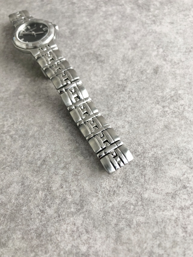 Yves Saint Laurent イヴ・サンローラン 腕時計 シルバー×ブラック ロゴ ステンレススチール クウォーツ 9616-H18636 gzdk85