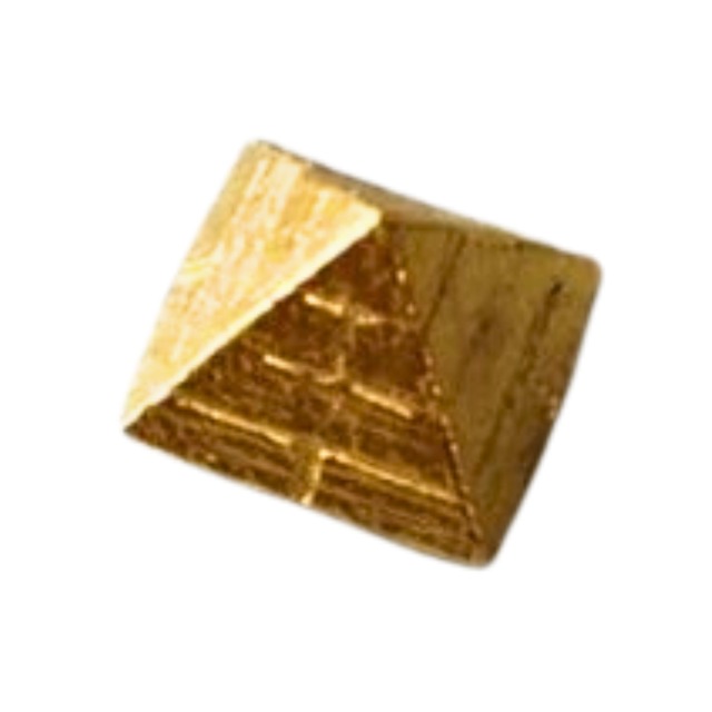 純金【ピラミッド】モチーフ　約１g 　お守り 【JUNGOLD】