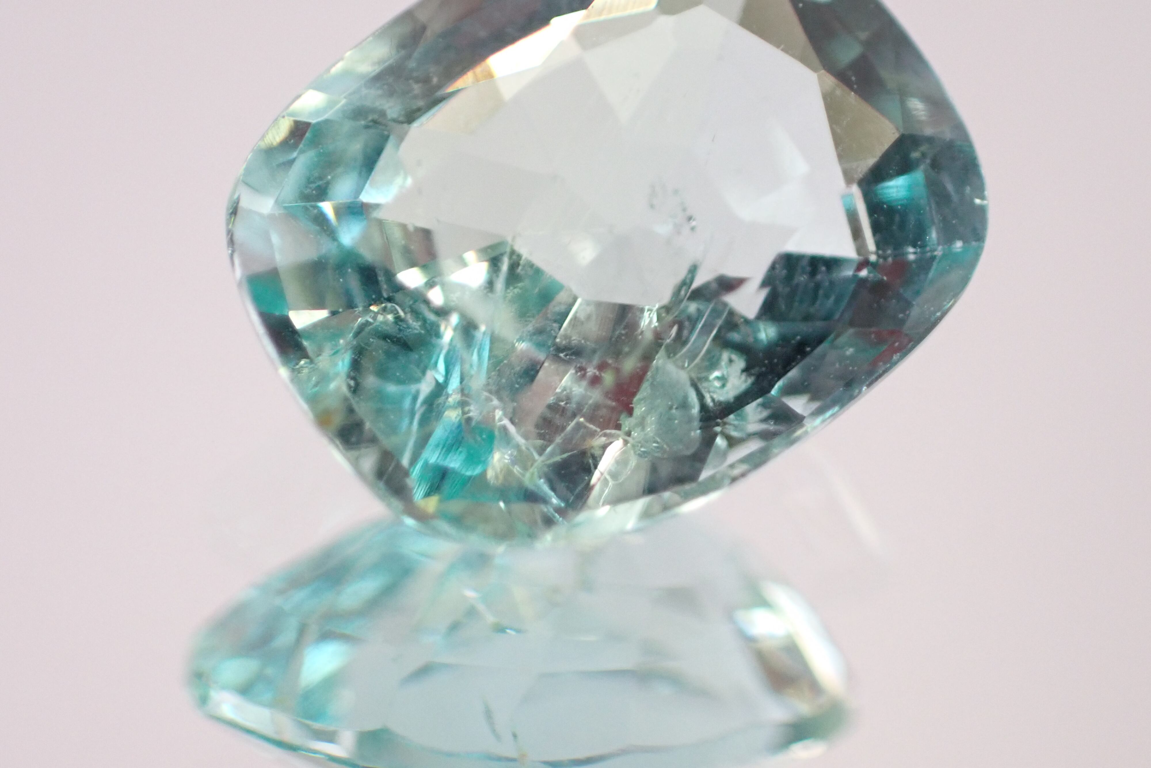 グリーンアクアマリン 2.41ct [C12-1032] | differencee(ディファレンシー)