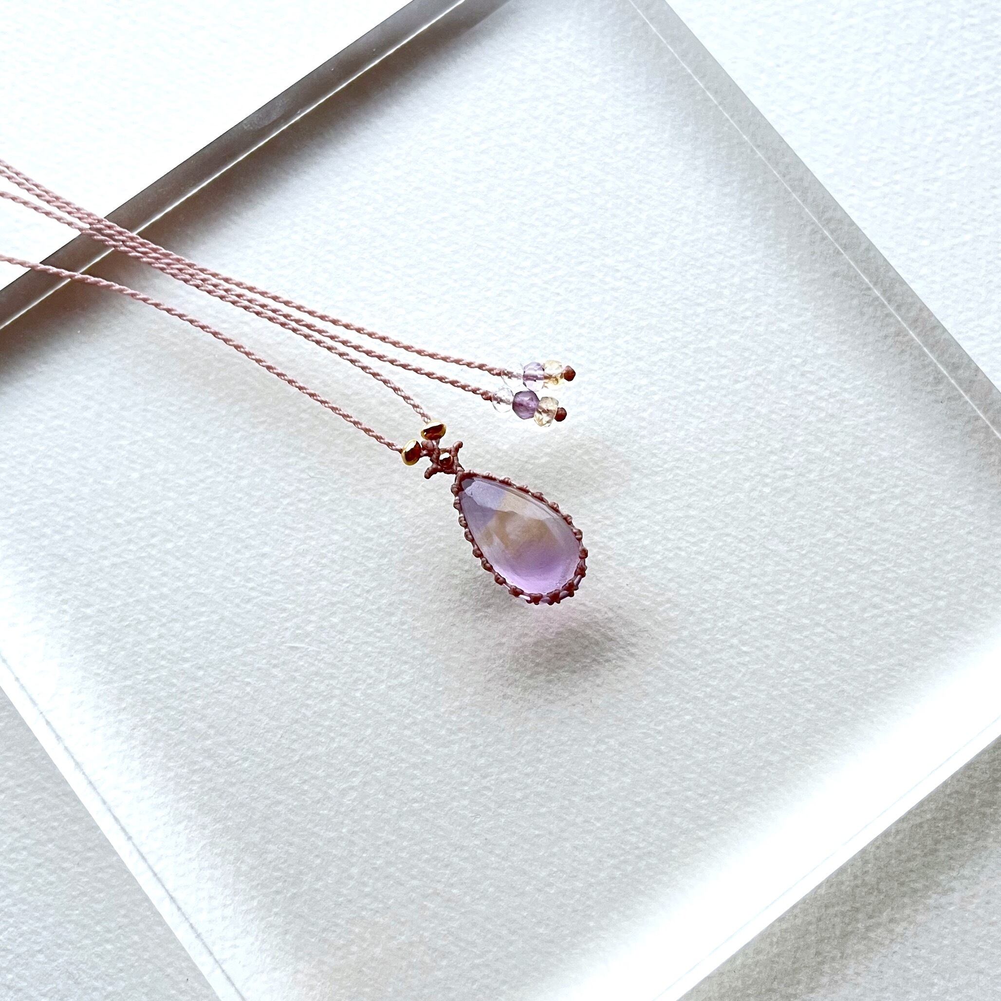 アメトリンのマクラメ編み 天然石ネックレス