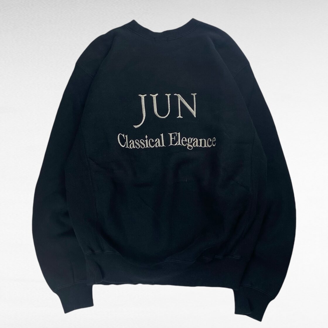 JUNMEN ジュンメン の ロゴプリントTシャツ