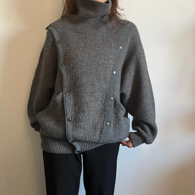 EURO UNUSUAL SWEATER