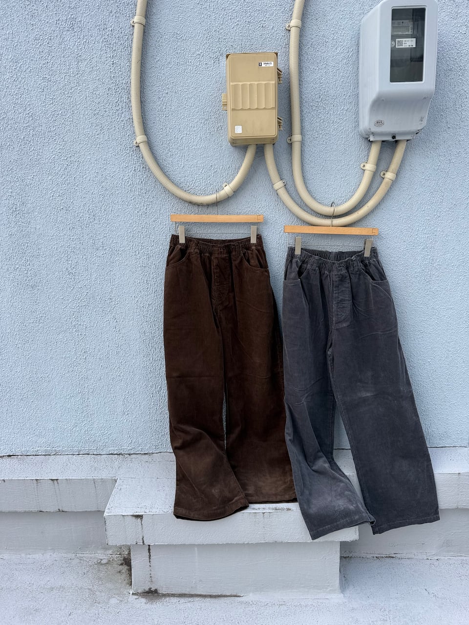 COMFORTABLE REASON / Straight Cords Slacks | EE ONLINE STORE -