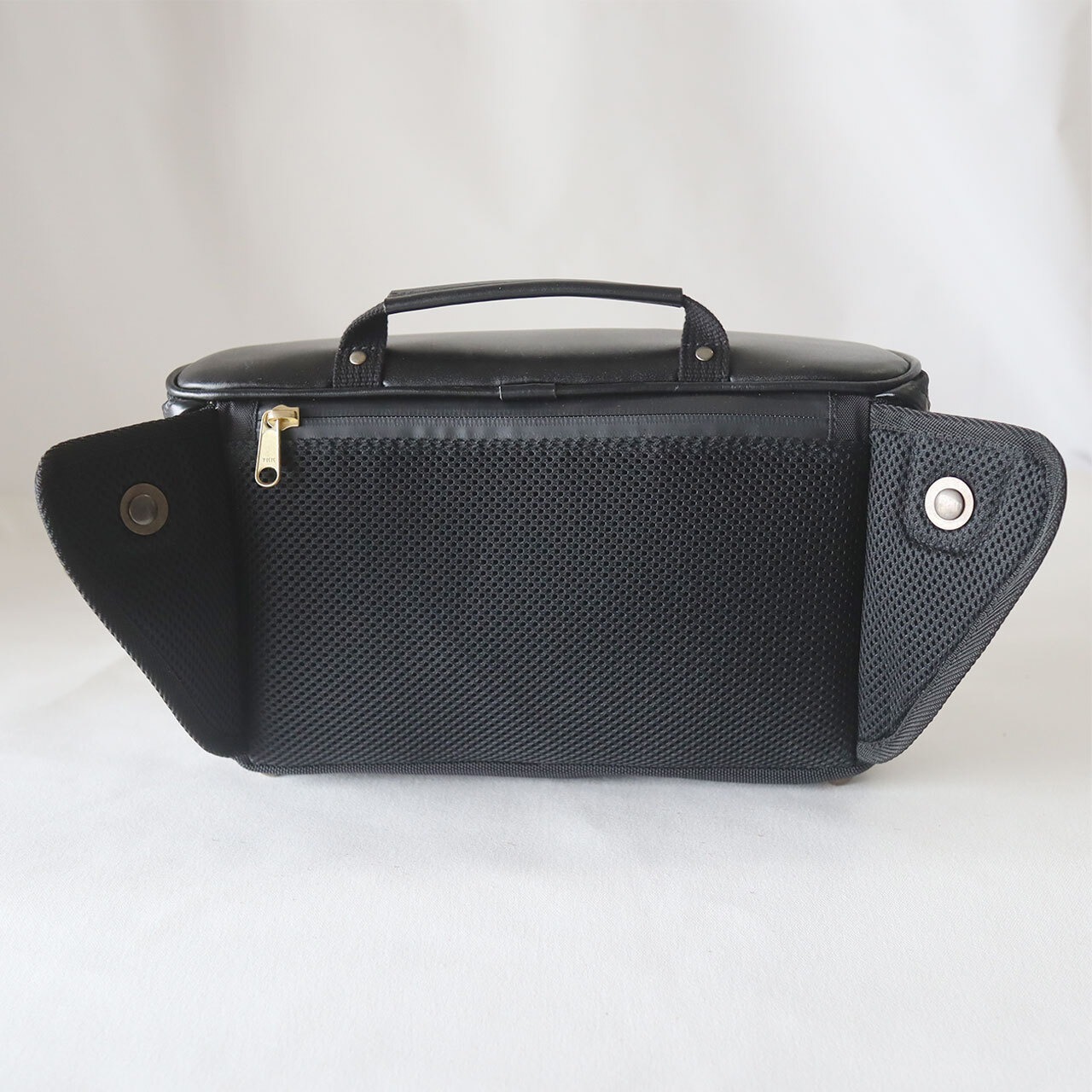 カメラバッグ：araragi camera bag-Leather top (ネイビー×タンプラウンレザー)