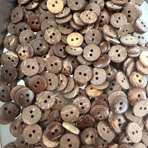 【素材フリマ（B-6)】ココナッツのボタン約３００個