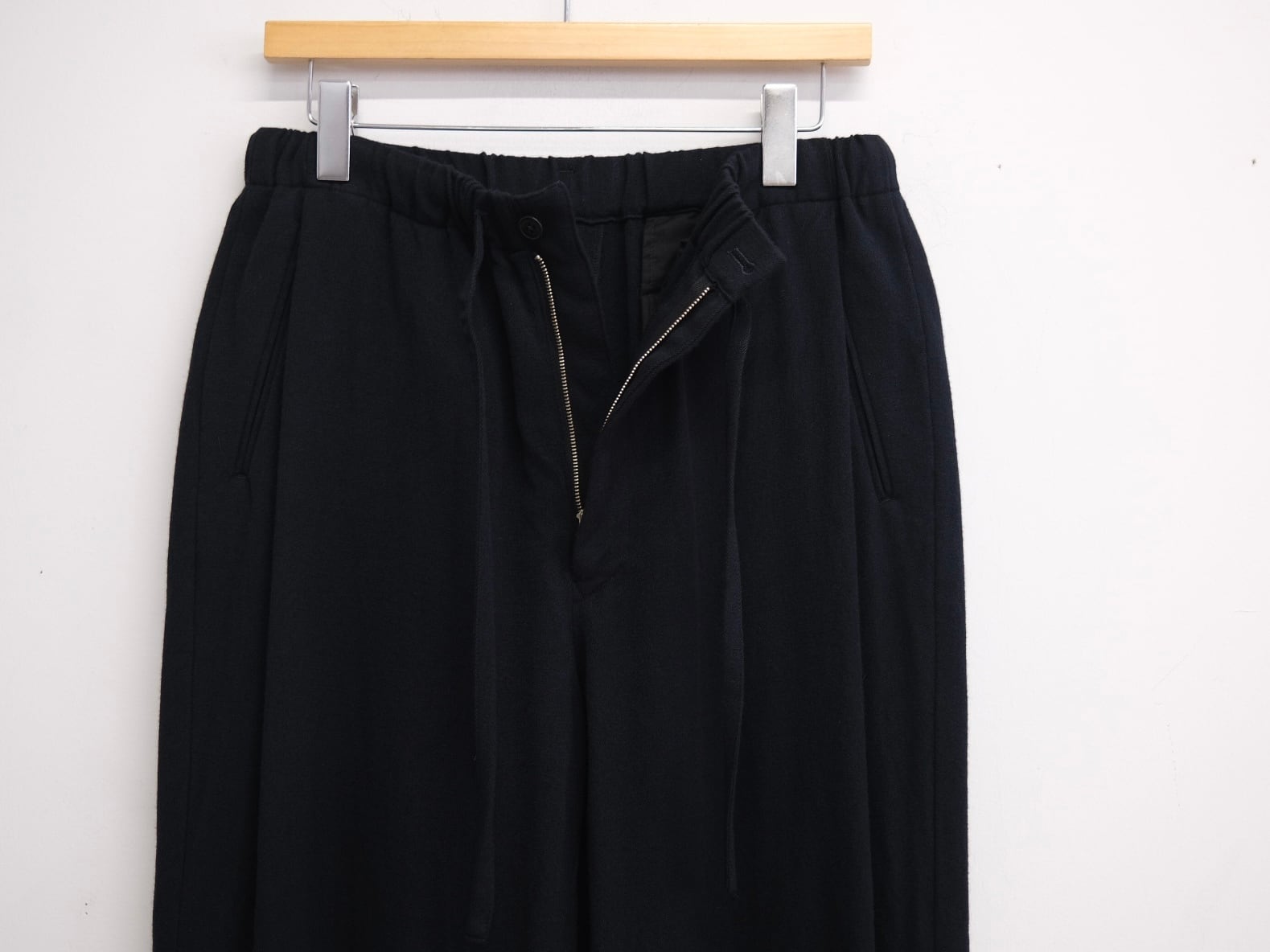 ULTERIOR” WASHED W/R CASH TWILL DRAWSTRING PANTS” | Lapel online store