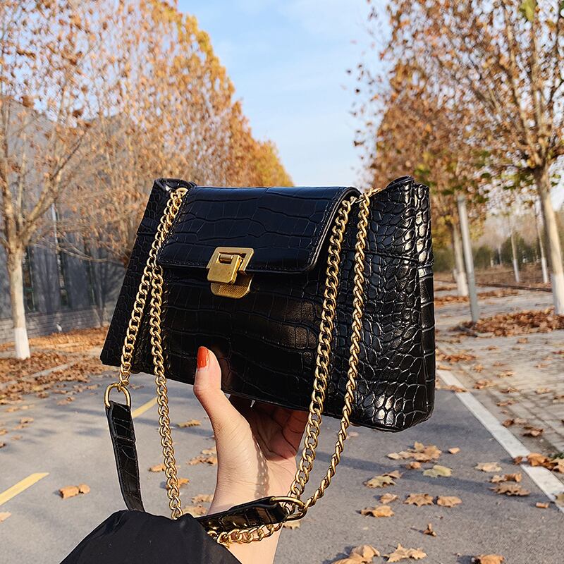 スタイルオータムウィンターレッドチェーン 秋物 冬物 メッセンジャーバッグ Tiancai_Wing_Bag80931050582